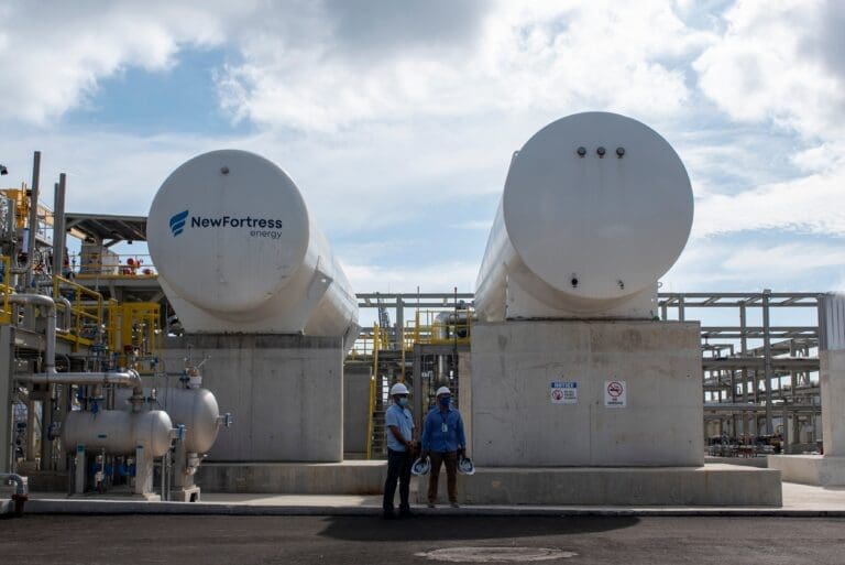 Situación Financiera de Genera PR: Dudas sobre la Solvencia de New Fortress Energy