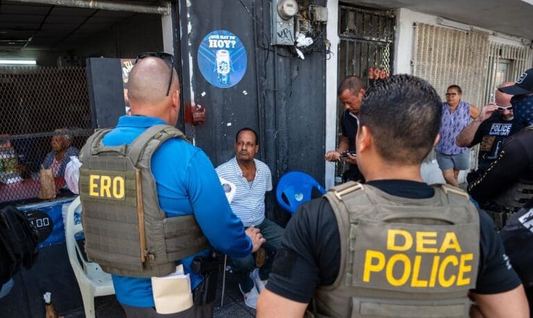 Operativo de ICE en Barrio Obrero: Detenciones de Inmigrantes en Puerto Rico