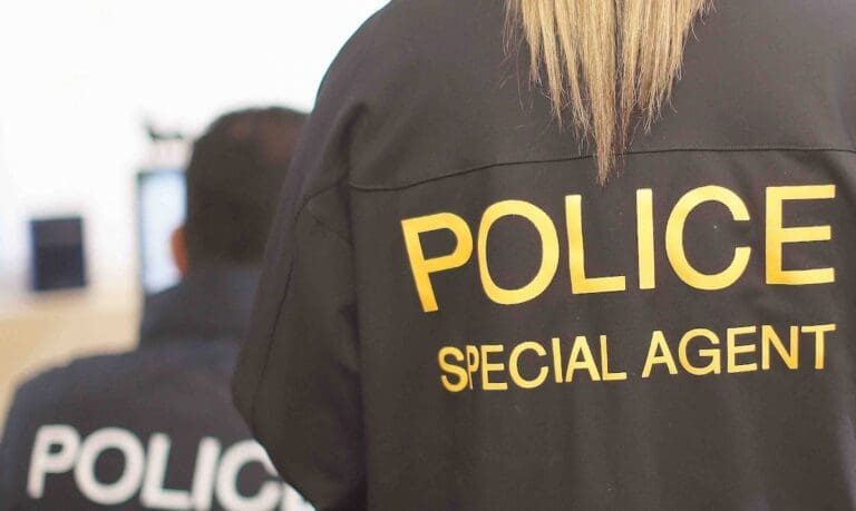 Operativo de ICE en Barrio Obrero: Arrestos y Verificación de Estatus Migratorio