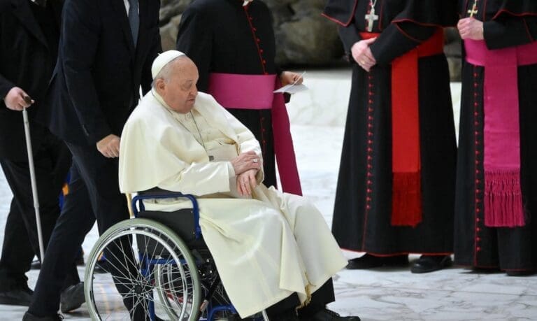 El Papa Francisco Advierte sobre la Inteligencia Artificial y la Crisis de la Verdad