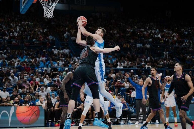 Los Vaqueros brillan en casa con el debut estelar de Chris Duarte