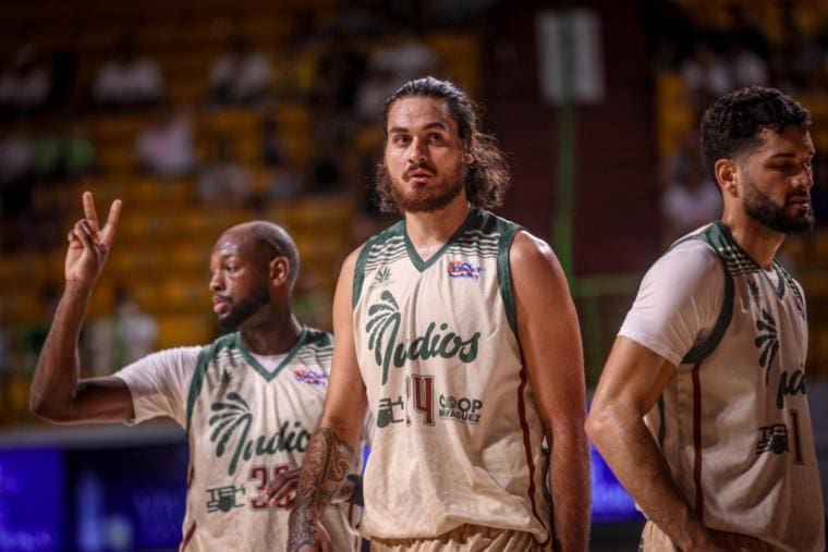 Indios de Mayagüez Triunfan Sobre Piratas de Quebradillas en Impactante Partido