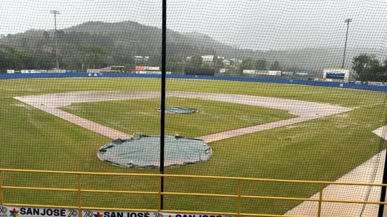 La Liga de Béisbol Doble A cancela juegos por mal tiempo