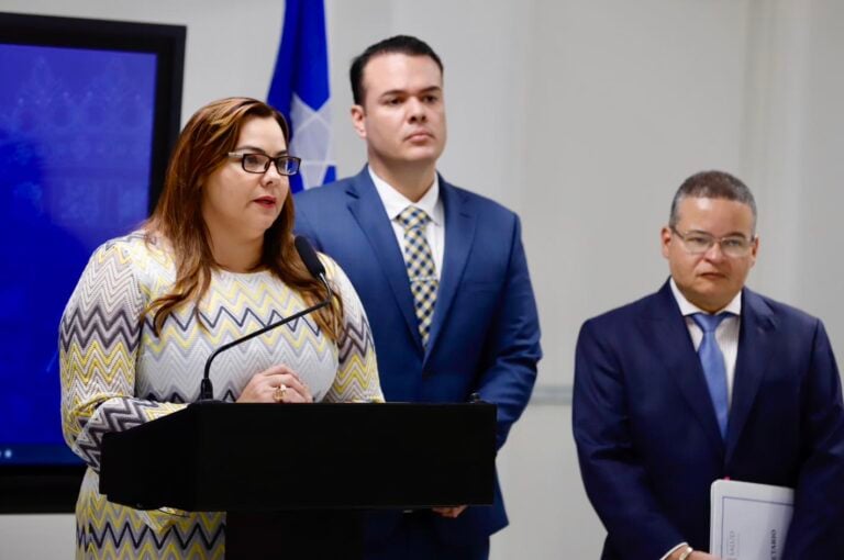 La doctora Oliver Franco aborda el tema del suicidio y ofrece recursos de ayuda