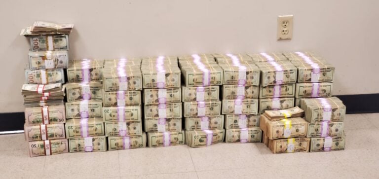 Robo millonario en la Cooperativa Credicentro de Toa Baja