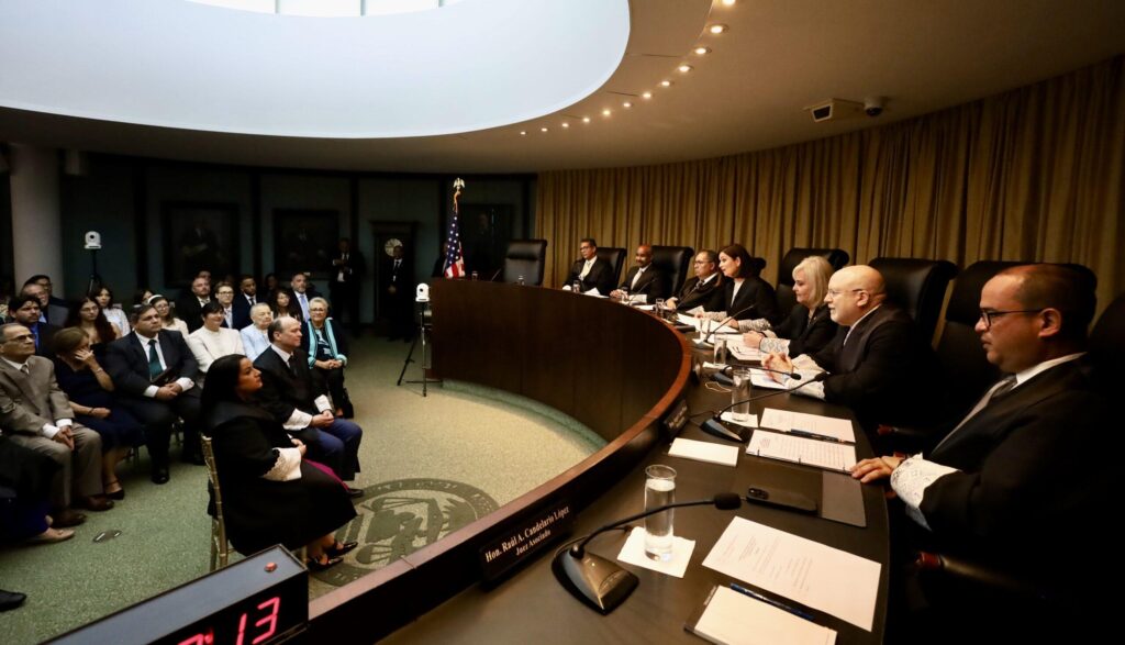El Tribunal Supremo de Puerto Rico da la bienvenida a nuevos jueces asociados