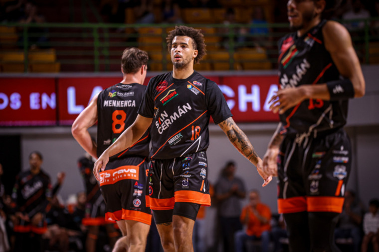 Atléticos y Piratas triunfan en el BSN