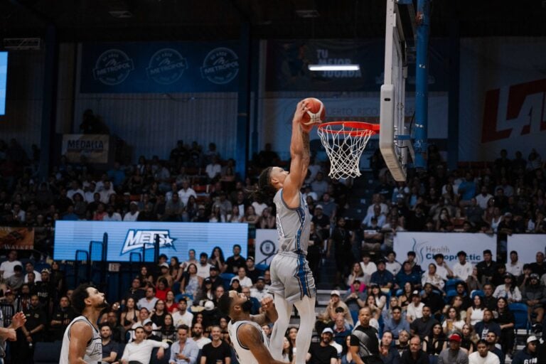 Vaqueros y Piratas triunfan en el BSN