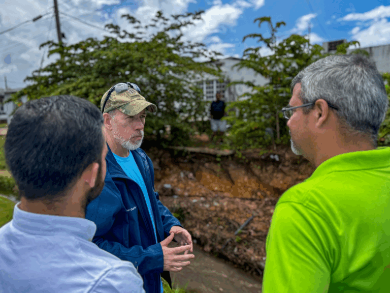 Gobernadora de Puerto Rico amplía estado de emergencia por lluvias