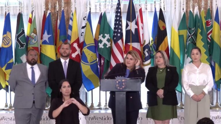 Gobernadora explica rechazo a New Fortress para generación de emergencia