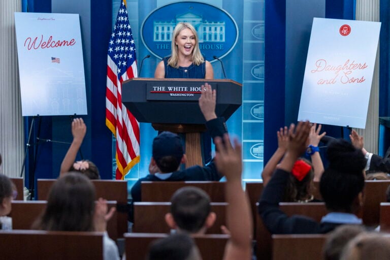 Casa Blanca ofrece rueda de prensa exclusiva para niños por el “Take Our Sons & Daughters to Work Day”