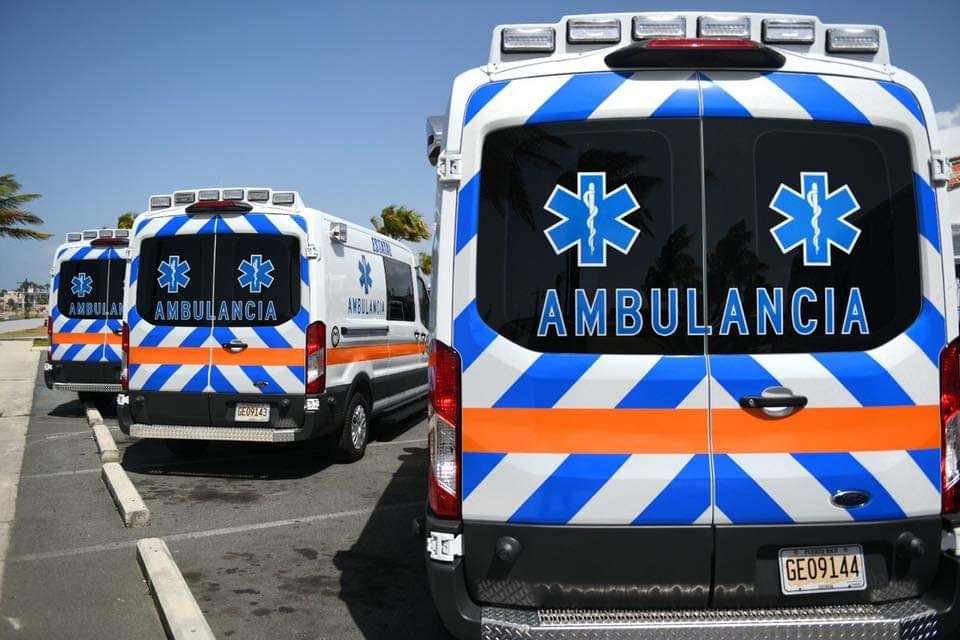 Accidente de tránsito con vehículo volcado en Salinas