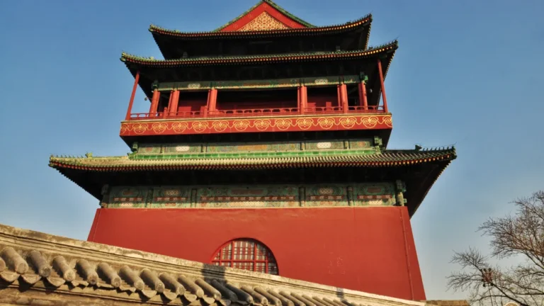 Se desploma el techo de un histórico monumento en China tras millonaria restauración