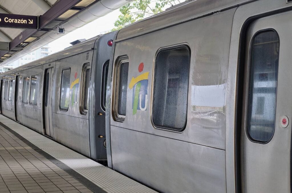 Tren Urbano reinicia operaciones parciales entre San Francisco y Sagrado Corazón desde este jueves