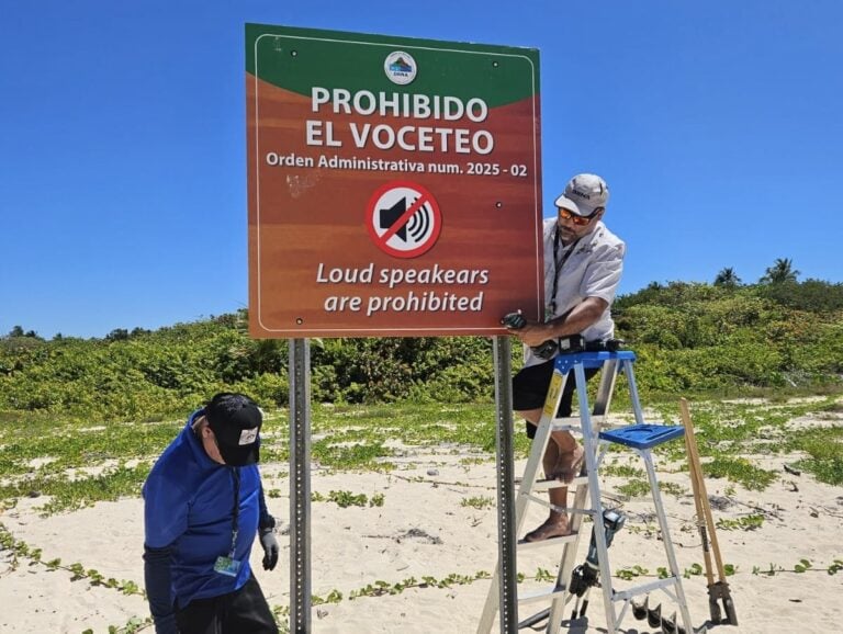 DRNA instala nuevos rótulos contra el voceteo en Icacos y Palomino
