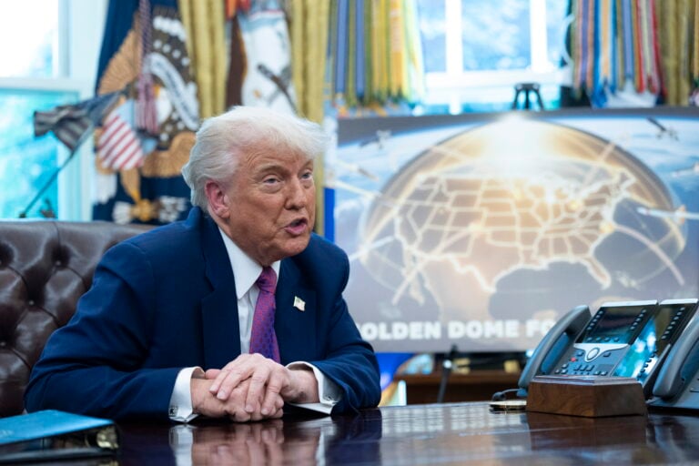 Trump anuncia construcción de “cúpula dorada” antimisiles con costo estimado de 175.000 millones de dólares