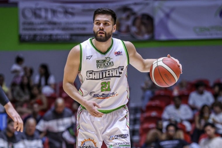 Santeros de Aguada vencen a Leones de Ponce con destacada actuación de Forbes