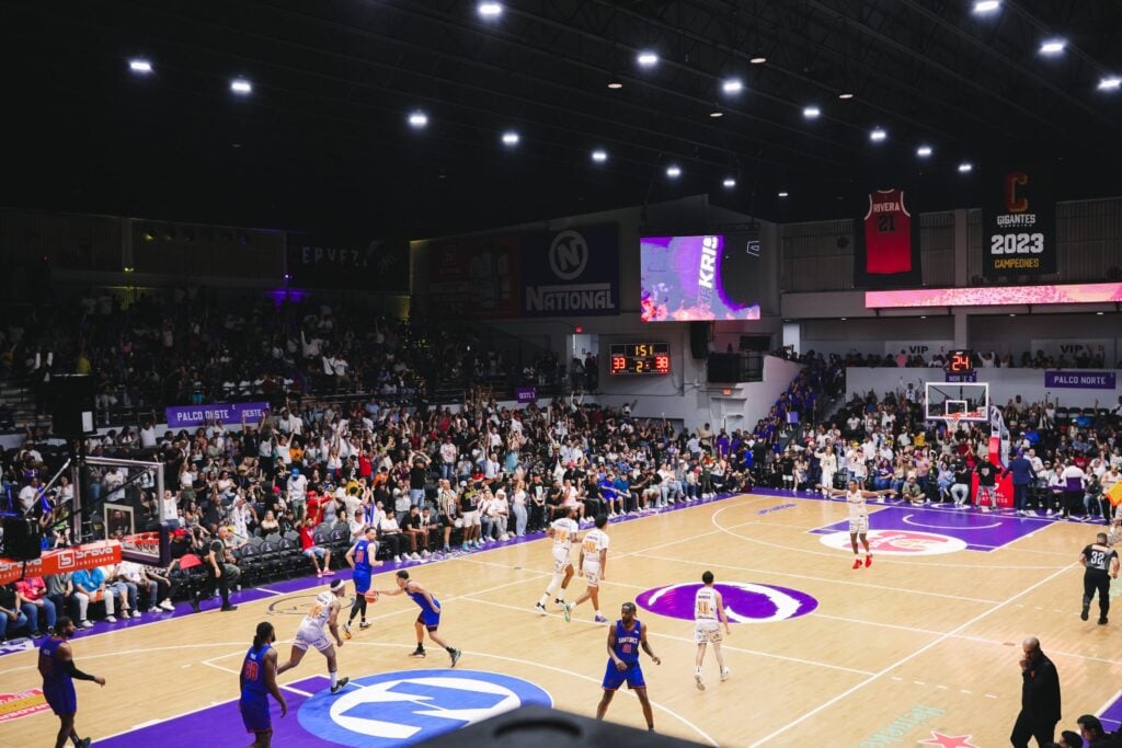Criollos y Cangrejeros se imponen en la jornada del BSN