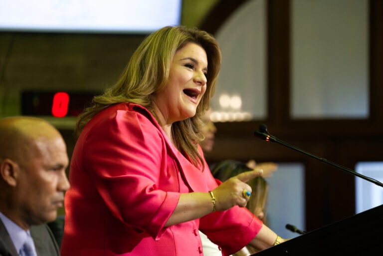 Jenniffer González condiciona postura sobre caso de Vivienda a informe del DTOP