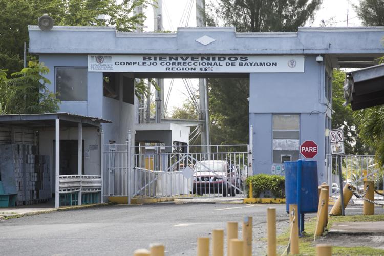 Arrestan a varios oficiales del Complejo Correccional de Bayamón por presunta corrupción y narcotráfico