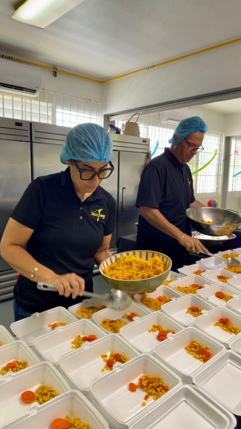 450 mil platos de amor: el Comedor Dorado celebra 3 años de solidaridad