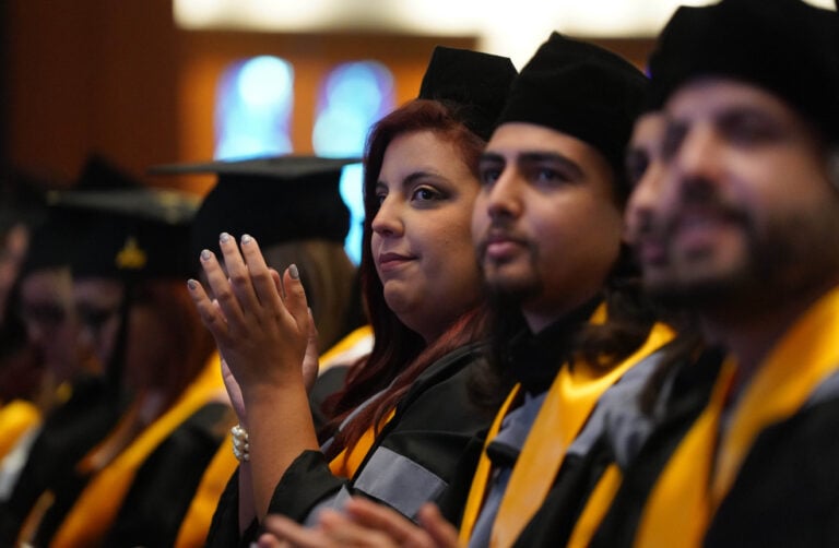 La Universidad Central del Caribe gradúa a 79 nuevos médicos y 104 profesionales de la salud