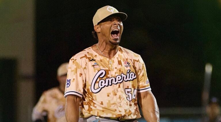 A punto de barrida nueve series semifinales de sección en Béisbol Superior Doble A