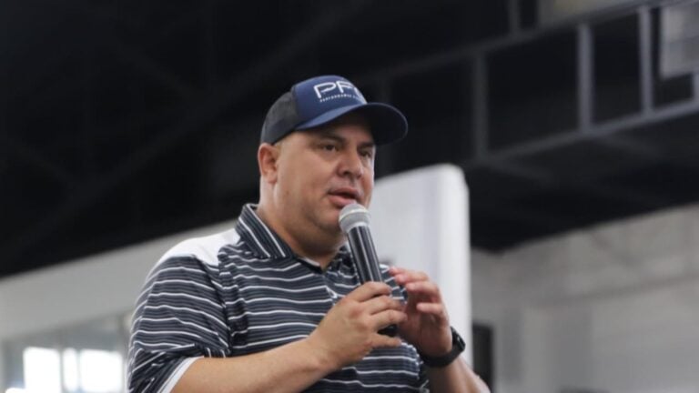 Justicia investiga al exalcalde de Moca por uso indebido de su página de Facebook