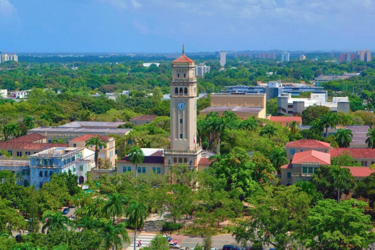 Contralor alerta sobre cuentas activas de exempleados y equipos sin localizar en la UPR
