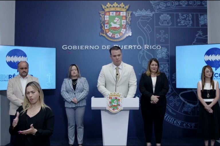 Defiende Fortaleza aumento propuesto a tarifa de luz para pagar pensiones de jubilados de la AEE 