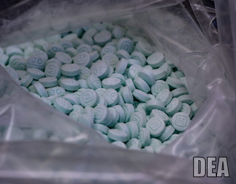 Salud asigna 1.3 millones de dólares para atender crisis de opioides en Arecibo