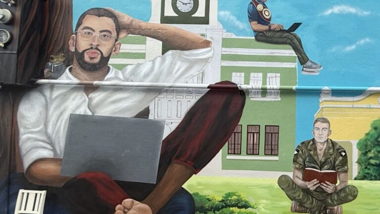 Municipio de Vega Baja estrena ruta turística inspirada en Bad Bunny