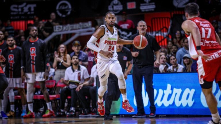 Victoria doble: Quebradillas y Bayamón toman fuerza en la postemporada del BSN