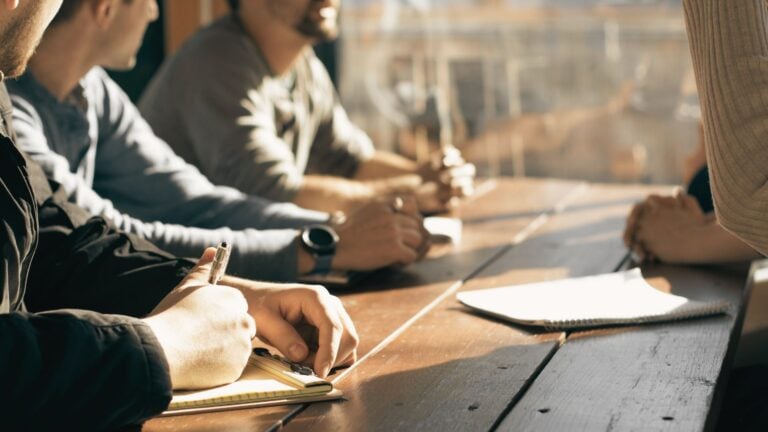 Puerto Rico mantiene estabilidad laboral con más empleos y menos desempleo