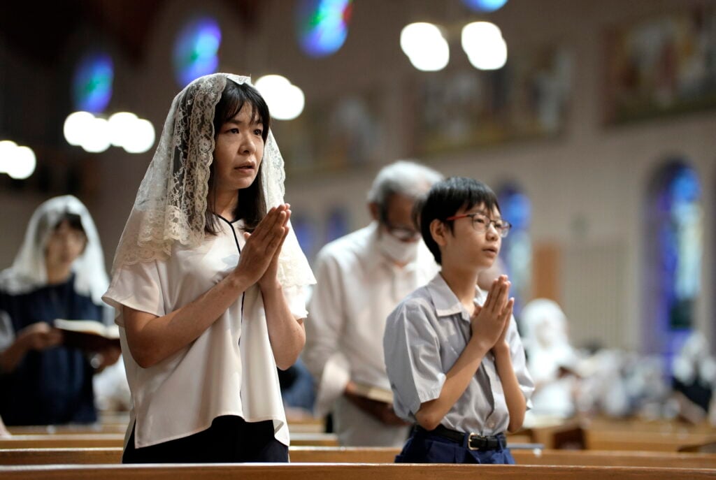 Nagasaki conmemora 80 años del bombardeo nuclear y urge al mundo a abolir las armas atómicas