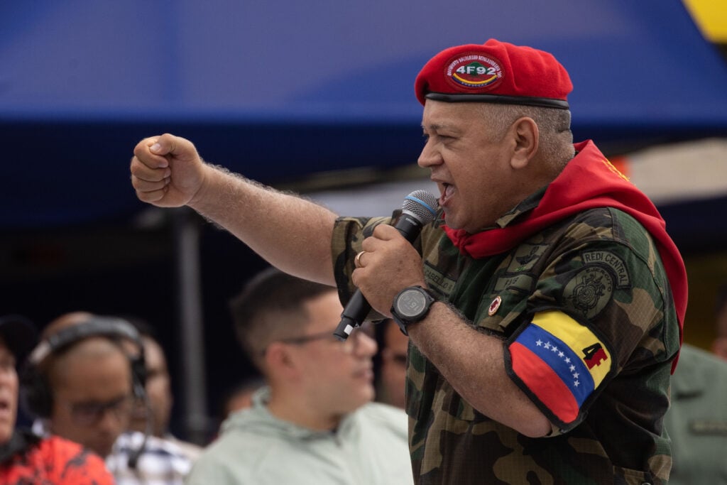 Venezuela alista milicianos ante posible despliegue militar de EE.UU. en el Caribe