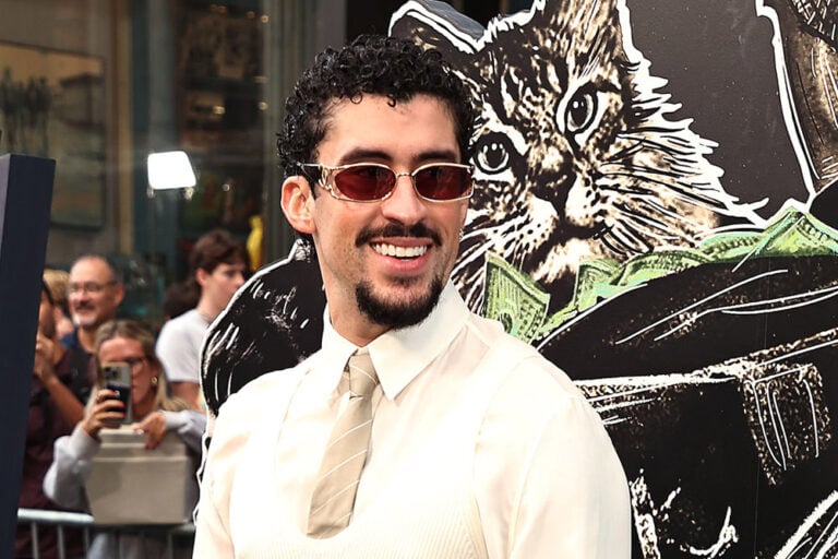 Bad Bunny expresa sus deseos para Puerto Rico y habla sobre su participación en la película Caught Stealing 