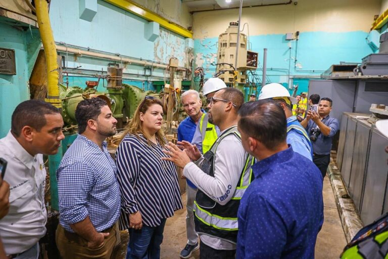 Gobernadora visita planta y represa La Plata en medio de plan de mejoras al sistema de acueductos