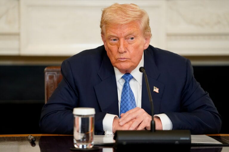 Trump advierte a Putin: “Graves consecuencias” si no detiene la guerra en Ucrania tras cumbre en Alaska