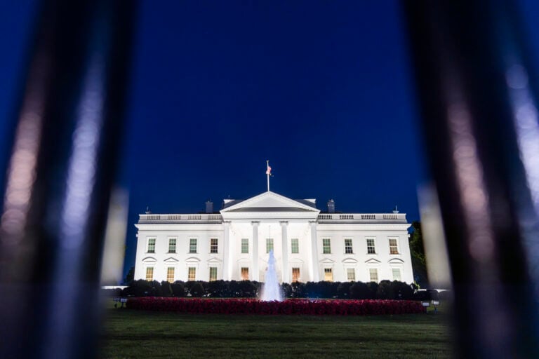 Trump anuncia nuevo salón de baile en la Casa Blanca con inversión de $200 millones