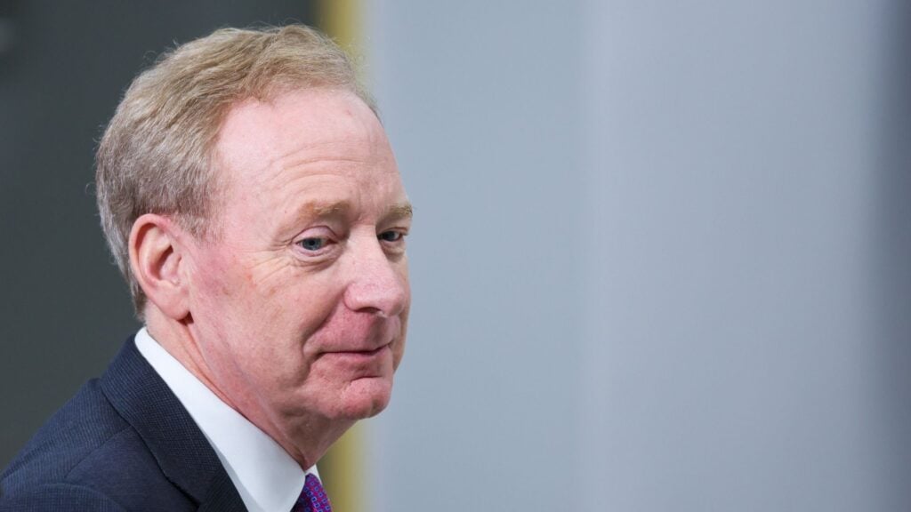 Dos empleados despedidos por irrumpir en la oficina del presidente de Microsoft