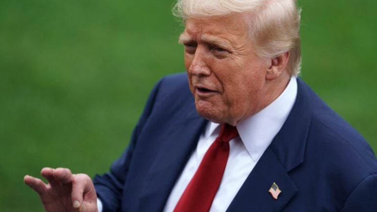 Trump admite que las deportaciones de migrantes golpean el empleo en EE.UU.