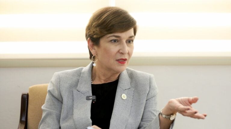 Presidenta de la UPR descarta renunciar en medio de protestas estudiantiles