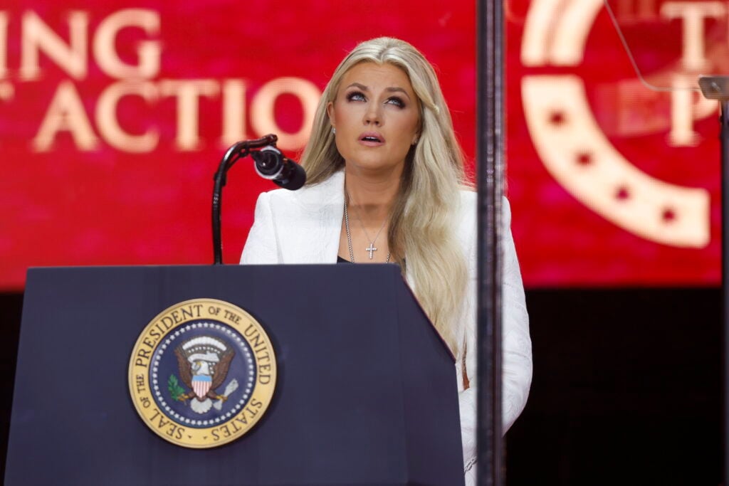 Viuda de Charlie Kirk dice que perdona al asesino de su esposo