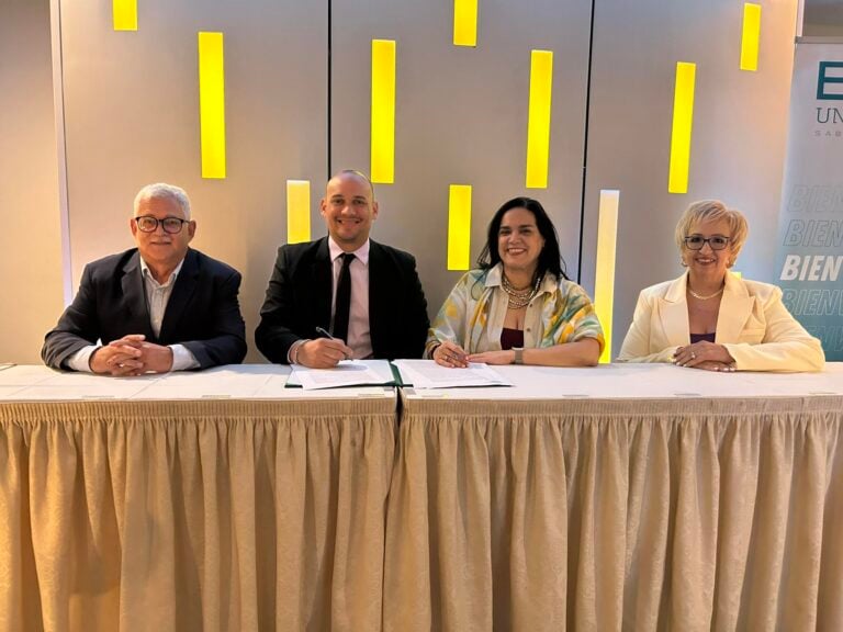 Alianza del Hospital General Castañer y EDP University aborda la escasez de personal de enfermería
