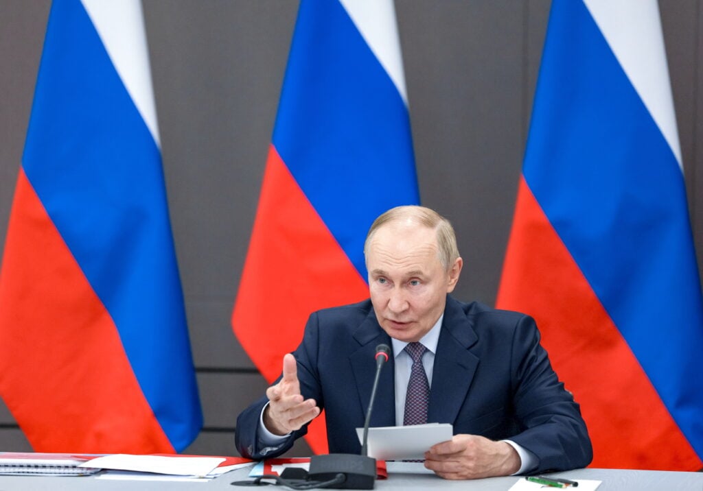 Rusia ofrece a EE.UU. prolongar el último pacto de desarme nuclear hasta 2027