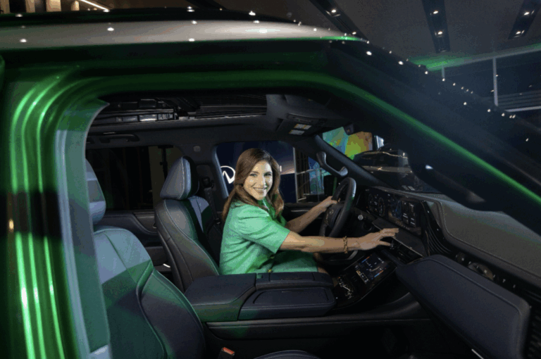 INFINITI presenta en la Isla sus modelos QX60 y QX80 SPORT 2026