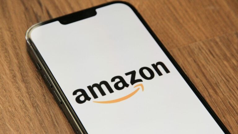 Amazon expande el poder de Alexa con reconocimiento facial y busca mascotas con inteligencia artificial