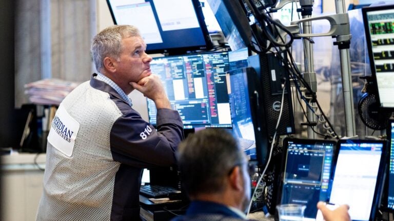 Wall Street abre el mes en negativo tras un agosto de récords