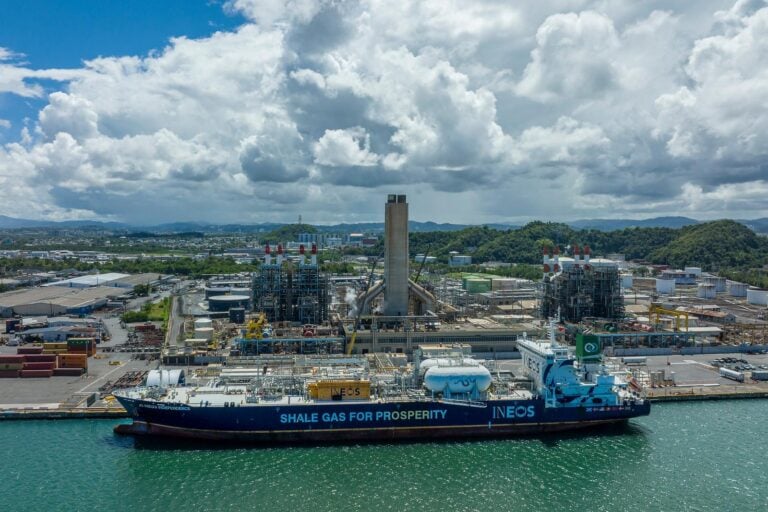 Tensión en la Bahía de San Juan: Señalan a New Fortress por incumplir medidas de seguridad